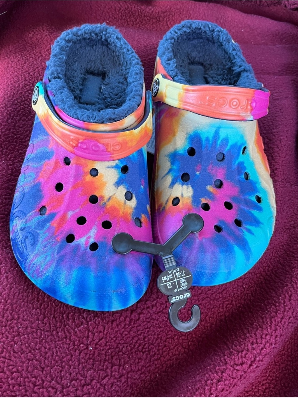 CROCS Tie-Dye Lined Clog in Blue, Pink & Orange Women’s Size 7 New with Tags